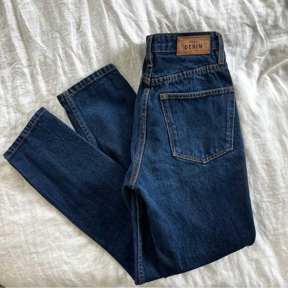 Sézane Denim Straight Leg Jeans - Picture 3 of 9